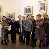 Экскурсия по Петербургу –"Женщины в истории Петербурга»  с экскурсией в музей Анны Ахматовой в Фонтанном Доме.  Прекрасный  и необычный подарок на 8 марта.